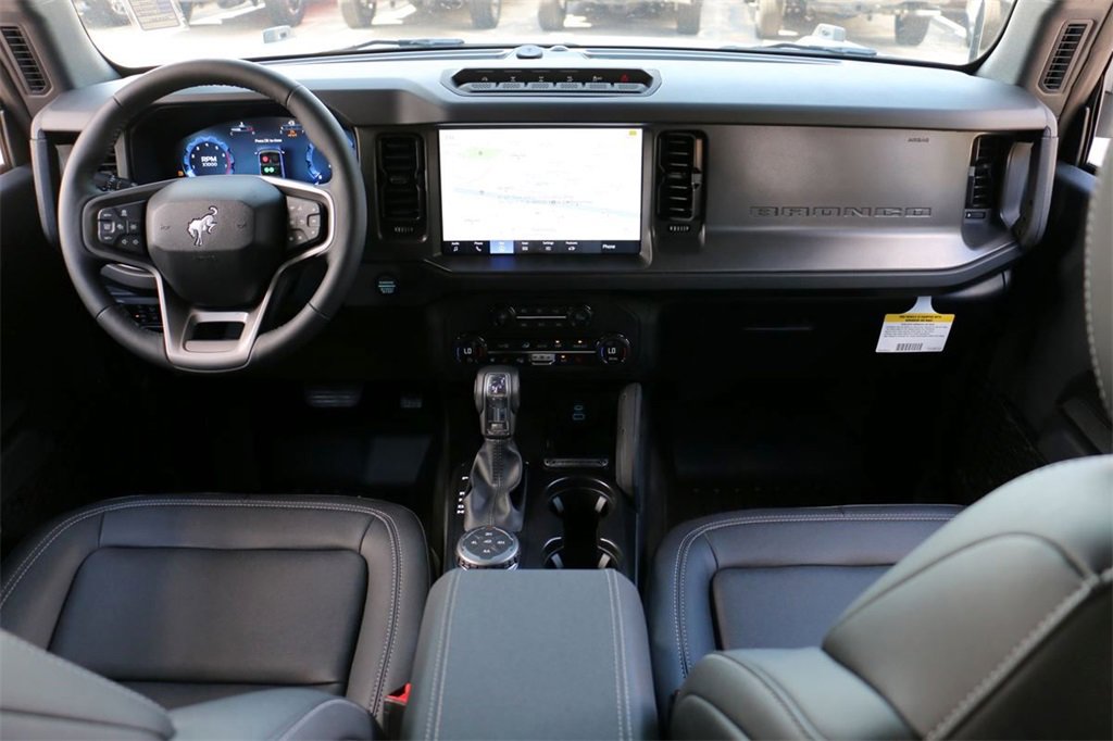 New 2025 Ford Bronco Badlands image 24