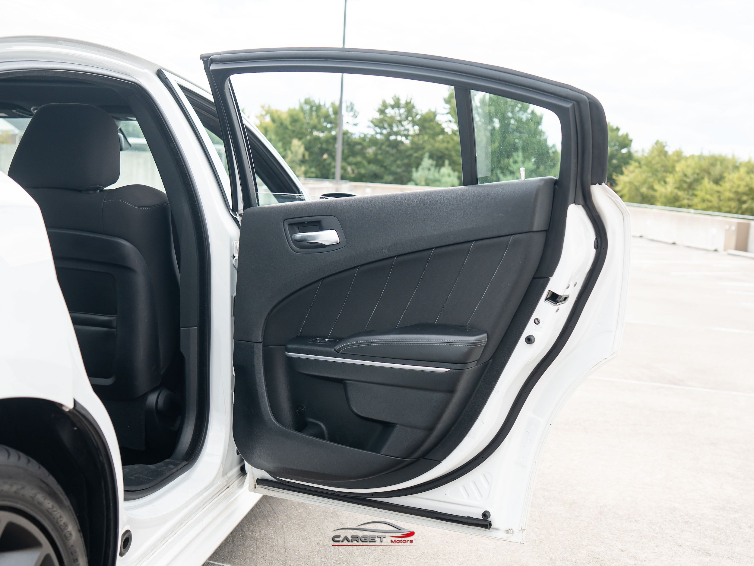 Used 2019 Dodge Charger Scat Pack RWD image 40