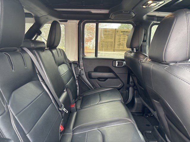 Used 2023 Jeep Wrangler Sahara w/ Cold Weather Group image 14