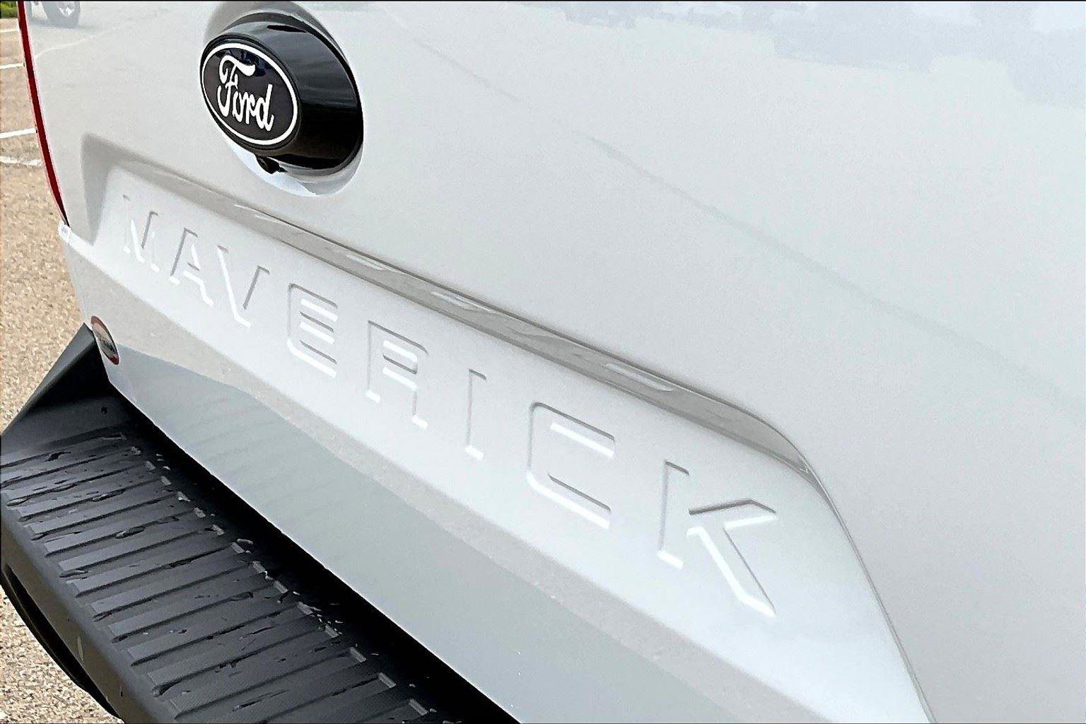 New 2025 Ford Maverick XL w/ 4K Tow Package image 9