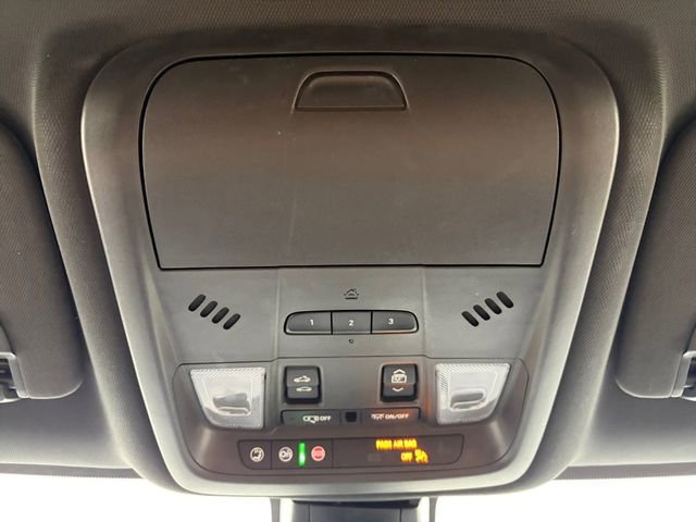 Used 2021 Chevrolet Blazer Premier w/ Driver Confidence II Package FWD image 12