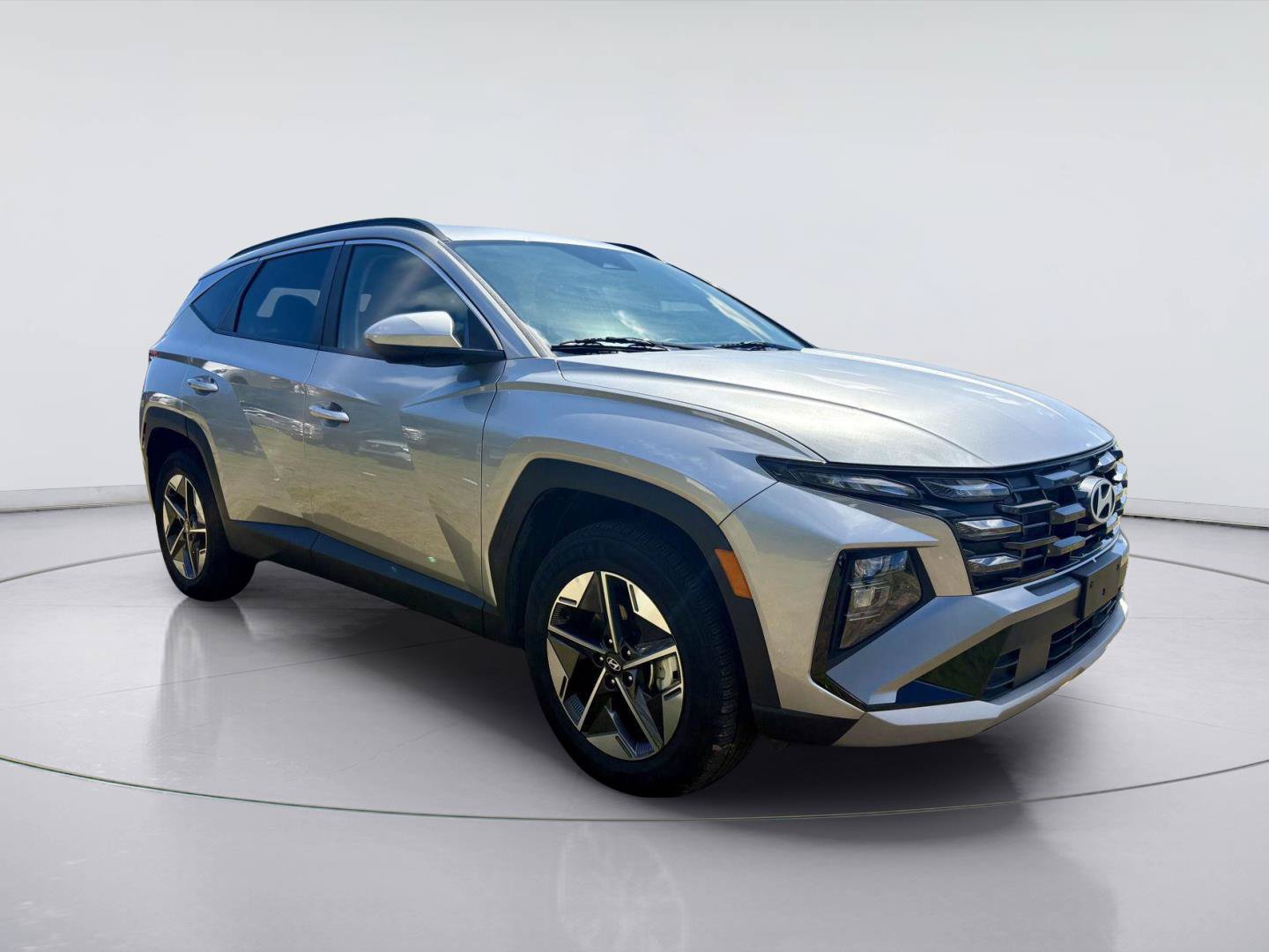 Used 2025 Hyundai Tucson SEL AWD/4WD image 2