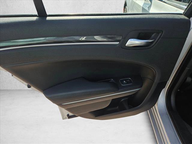Used 2021 Chrysler 300 Touring w/ Sport Appearance Package image 13