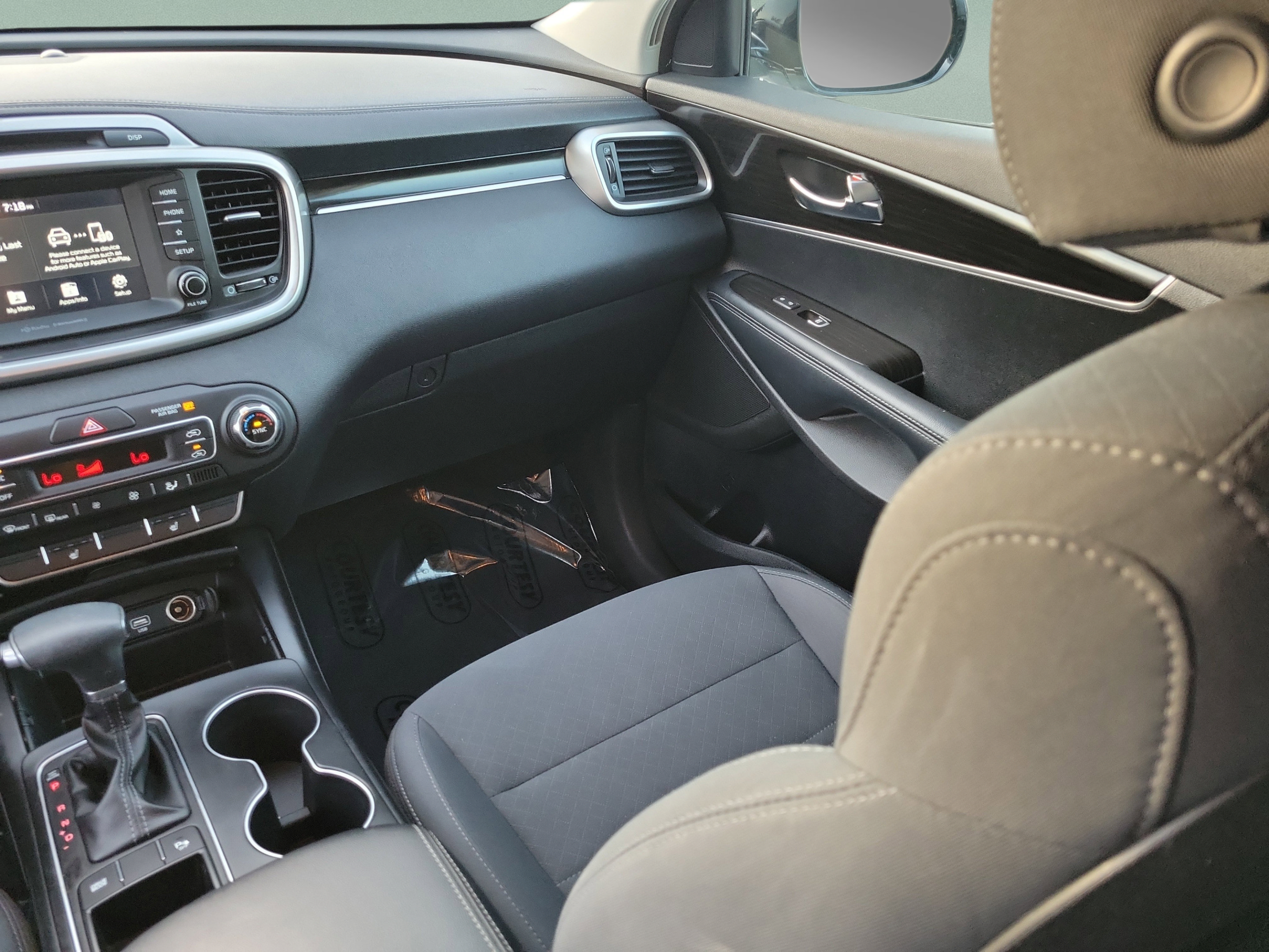 Used 2019 Kia Sorento FWD w/ LX Convenience Package image 12