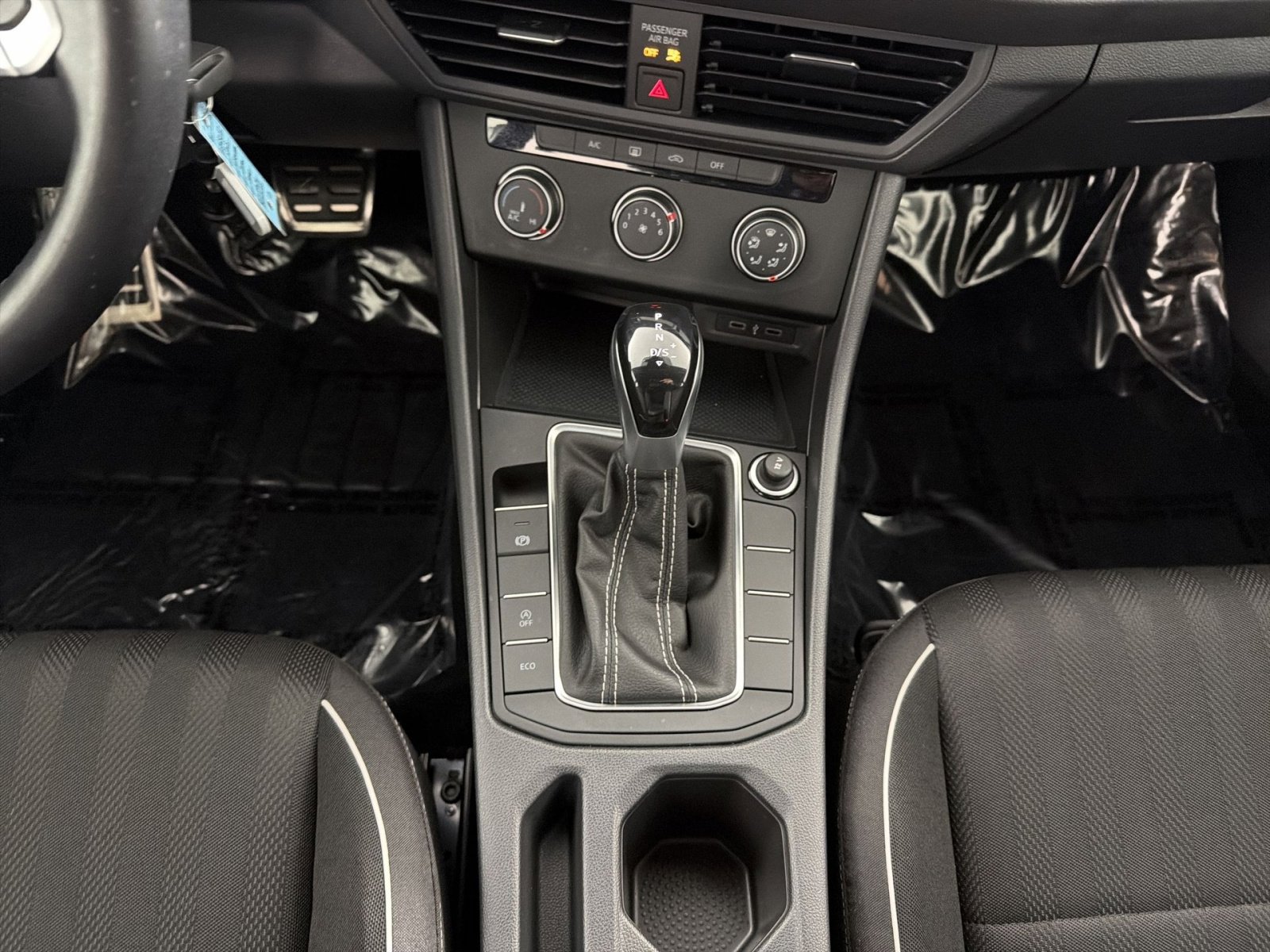 Used 2023 Volkswagen Jetta Sport image 21