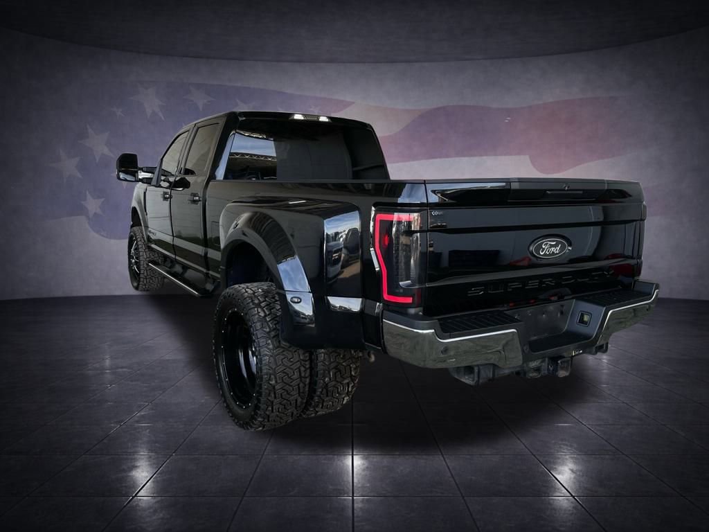 Used 2017 Ford F350 XLT w/ XLT Value Package image 3