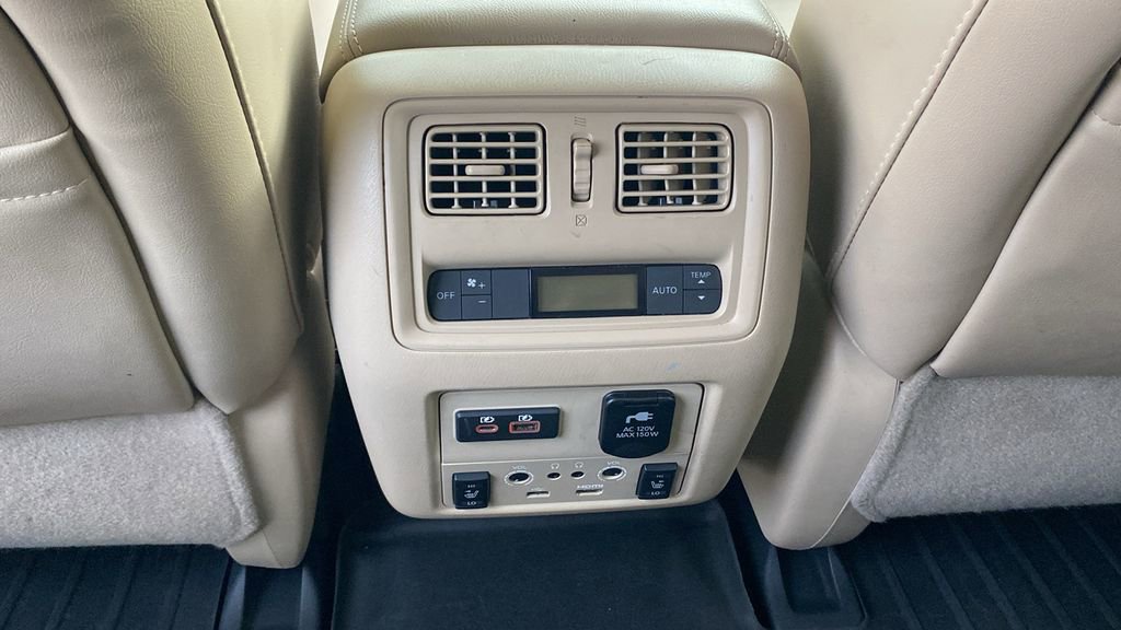 Used 2019 Nissan Pathfinder Platinum image 15