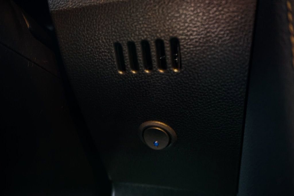 Used 2018 Ford Mustang Shelby GT350 w/ Convenience Package image 78