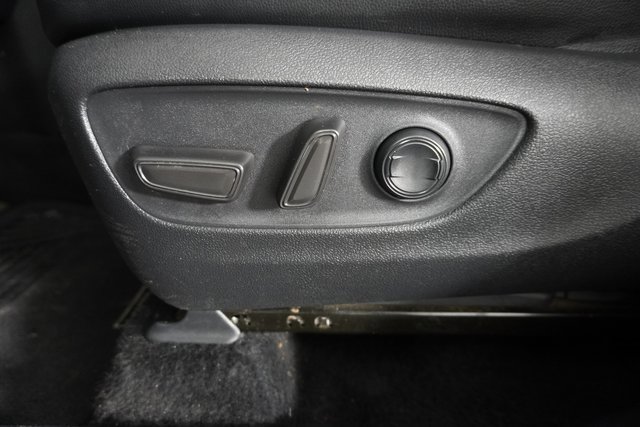 Used 2021 Toyota Highlander XLE image 21