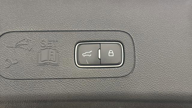 Used 2025 Lincoln Aviator AWD image 43