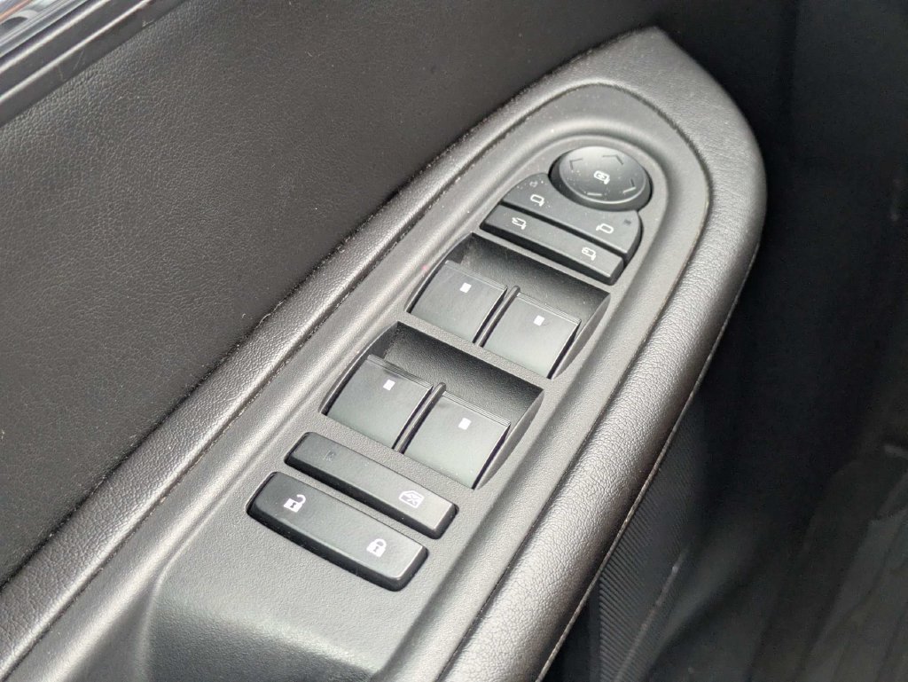 Used 2017 GMC Acadia Limited SLT AWD/4WD image 25