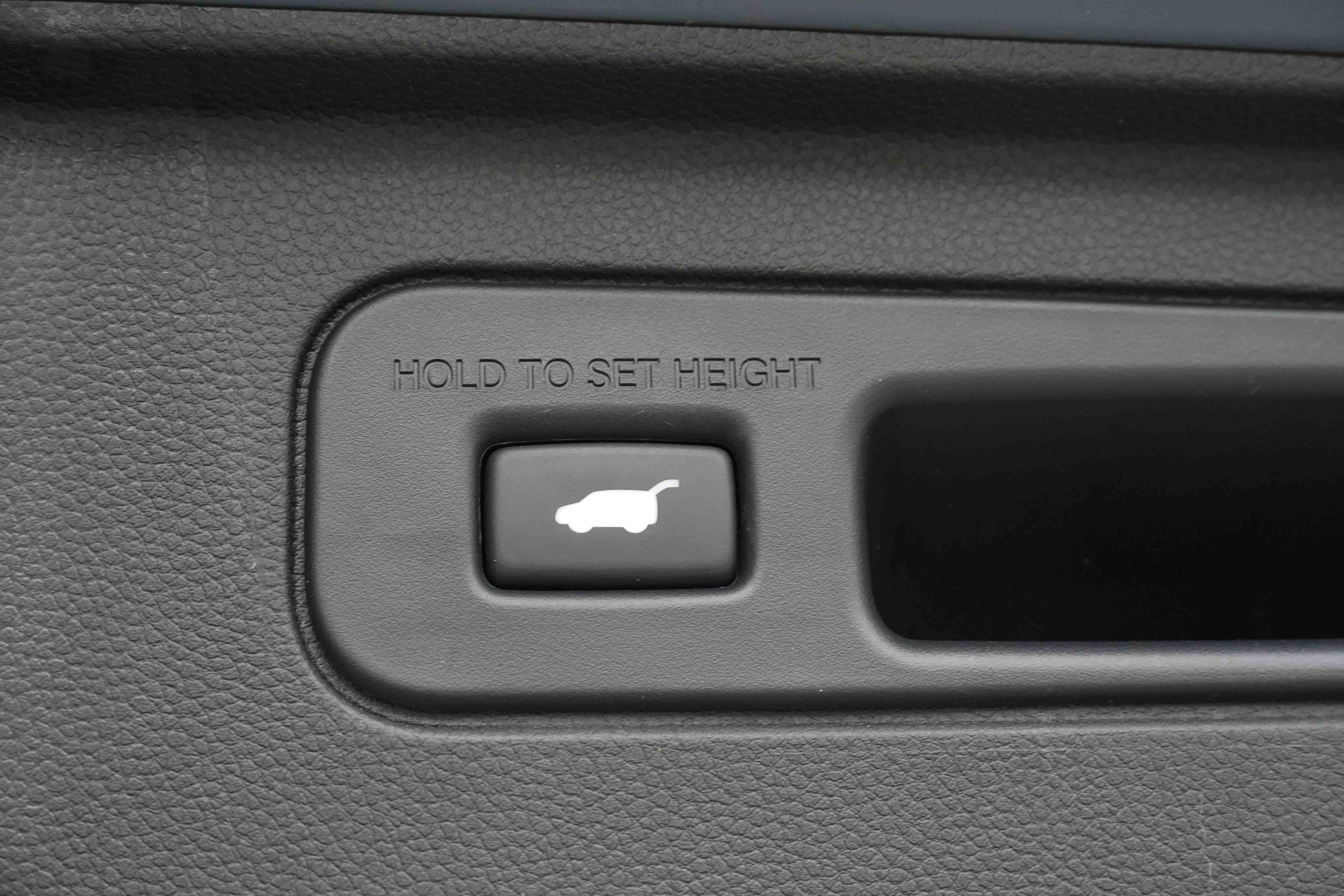 Used 2025 Honda Pilot Black Edition image 43