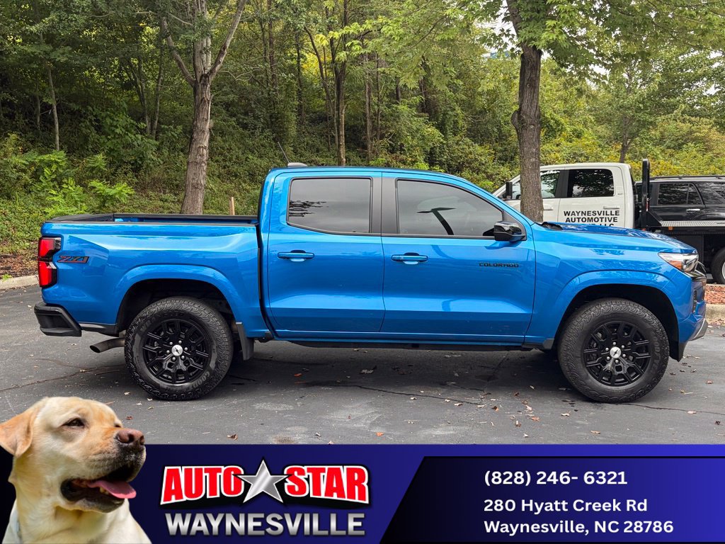 Used 2023 Chevrolet Colorado Z71 w/ Z71 Convenience Package 2 AWD/4WD image 3