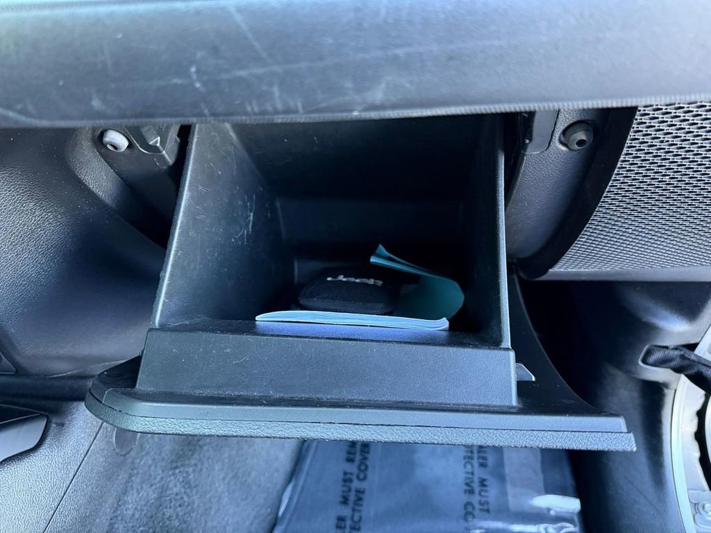 Used 2020 Jeep Gladiator Rubicon w/ Cold Weather Group image 33