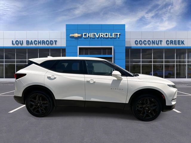 Used 2023 Chevrolet Blazer LT w/ Driver Confidence Package FWD image 9