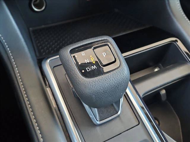 Used 2024 Nissan Pathfinder SV FWD image 12