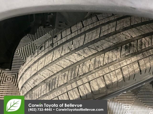 Used 2017 Nissan Rogue SV image 26