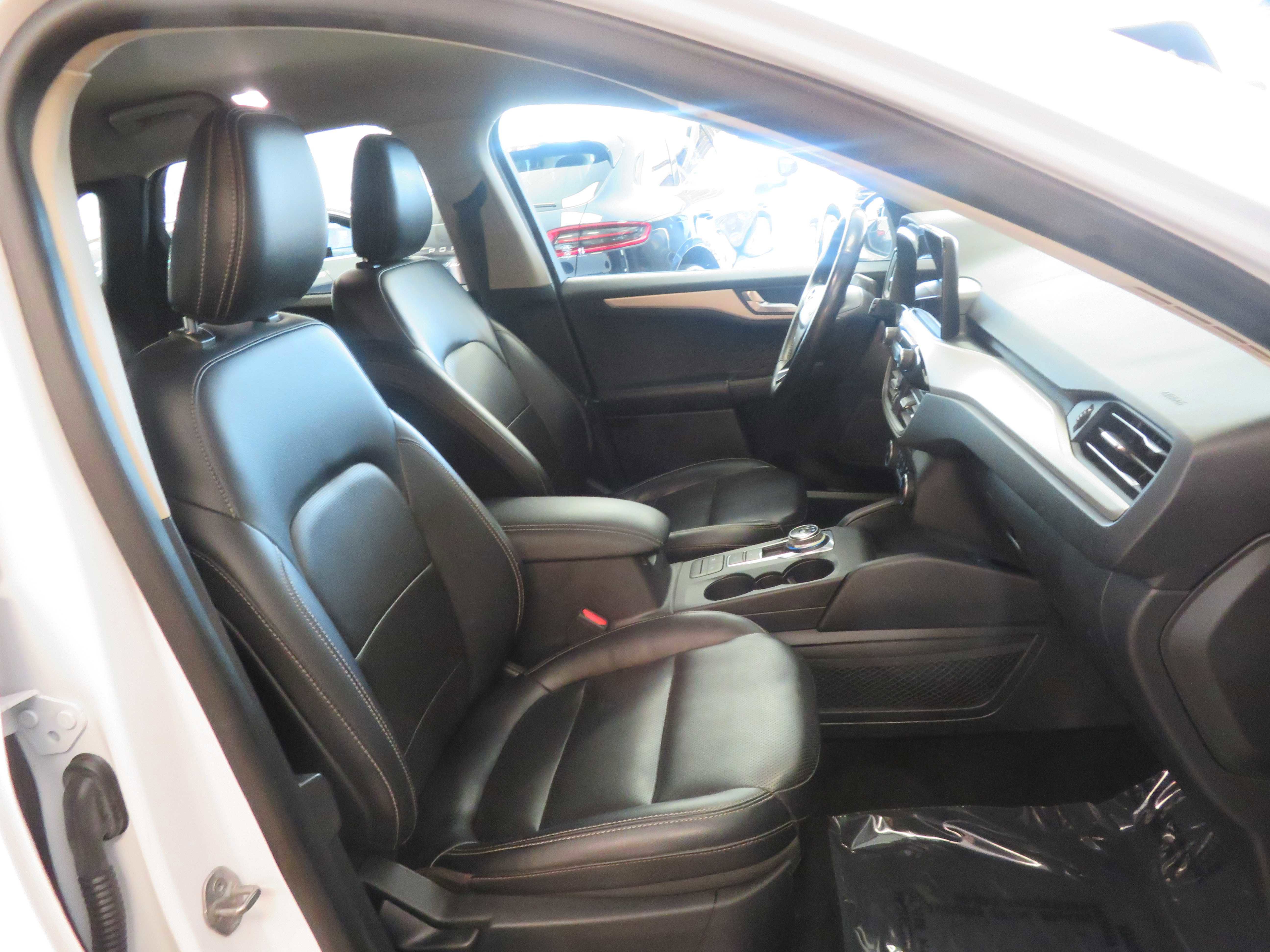 Used 2020 Ford Escape SEL image 24