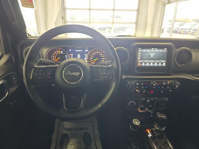 Used 2022 Jeep Gladiator Sport AWD/4WD image 13