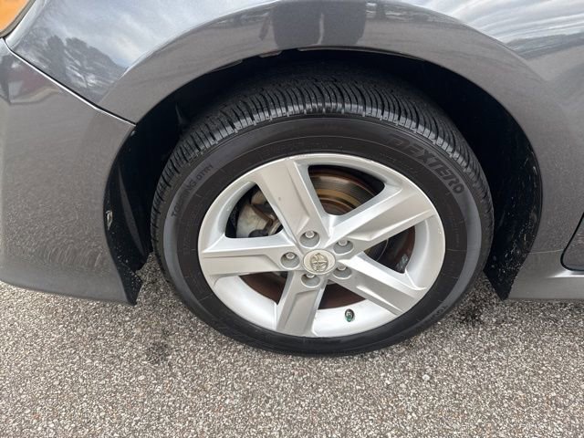 Used 2012 Toyota Camry SE image 9