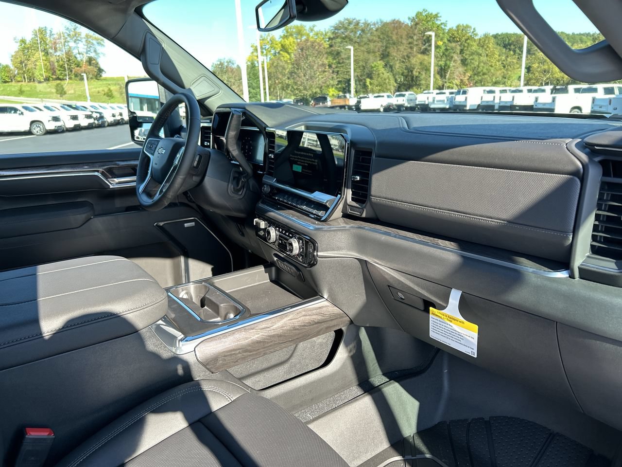 New 2026 Chevrolet Silverado 3500 LTZ w/ LTZ Convenience Package AWD/4WD image 17