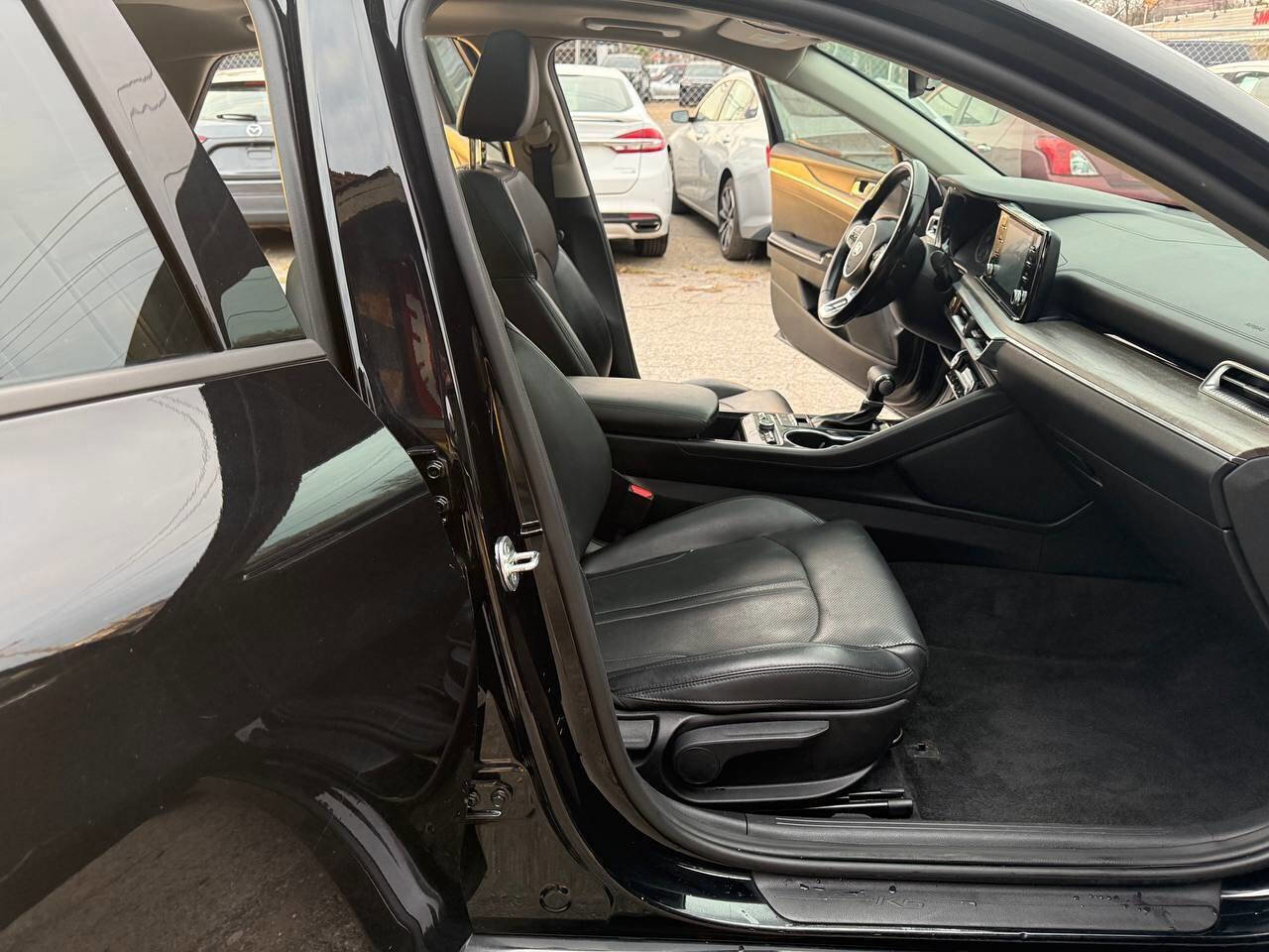 Used 2021 Kia K5 EX image 16