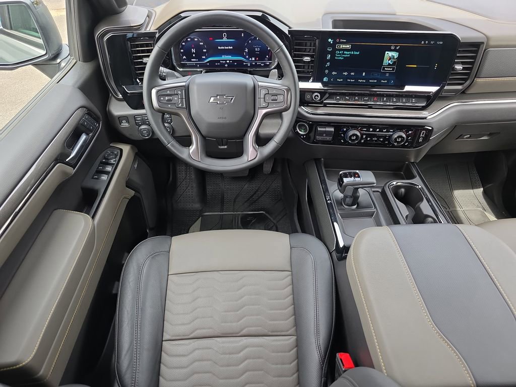 Used 2024 Chevrolet Silverado 1500 ZR2 AWD/4WD image 12