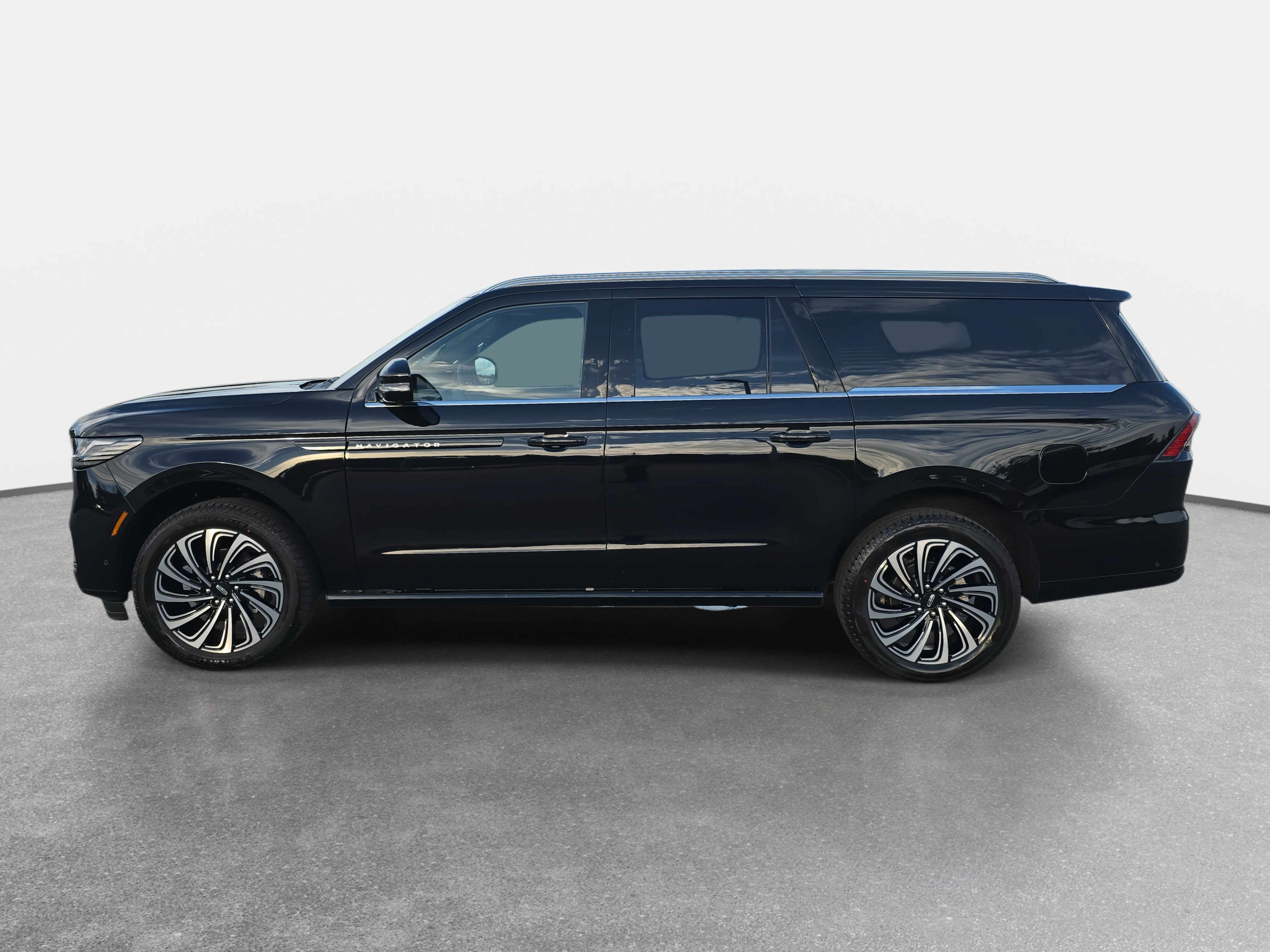 New 2025 Lincoln Navigator L Black Label image 8