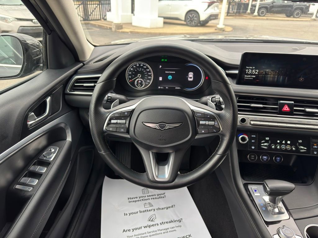 Used 2025 Genesis G70 2.5T image 37