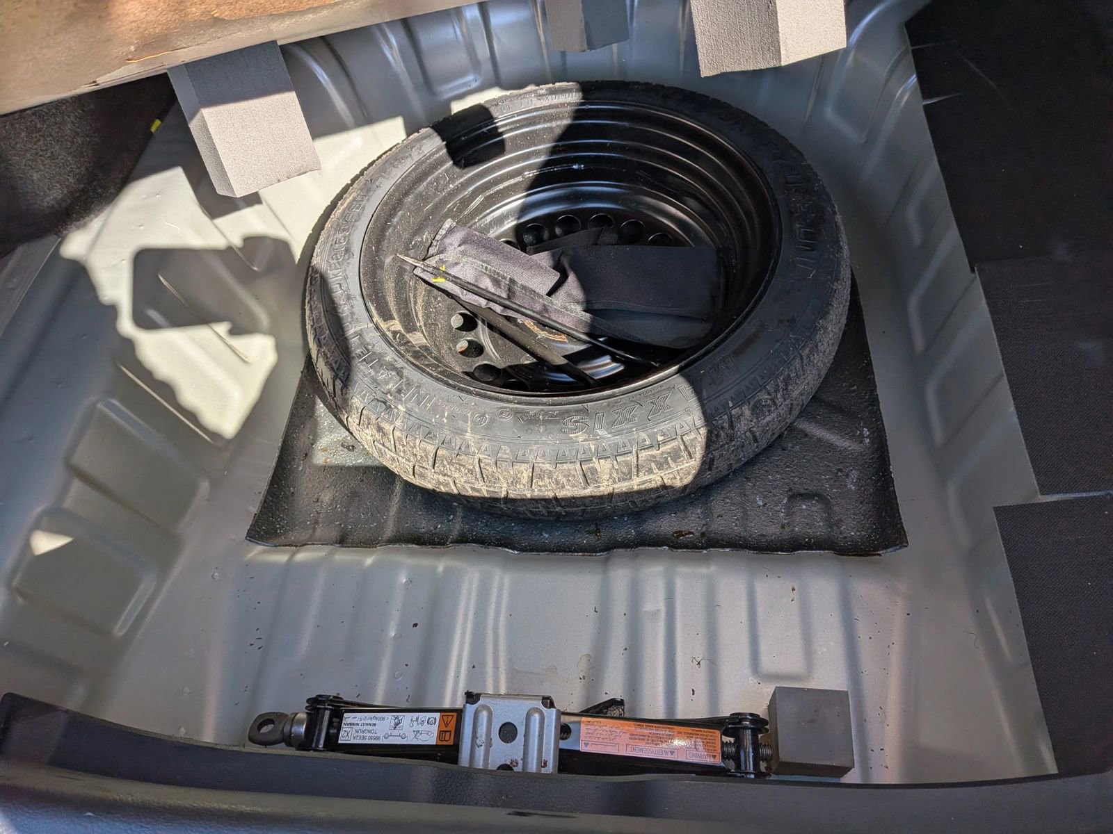 Used 2025 Nissan Versa S image 26