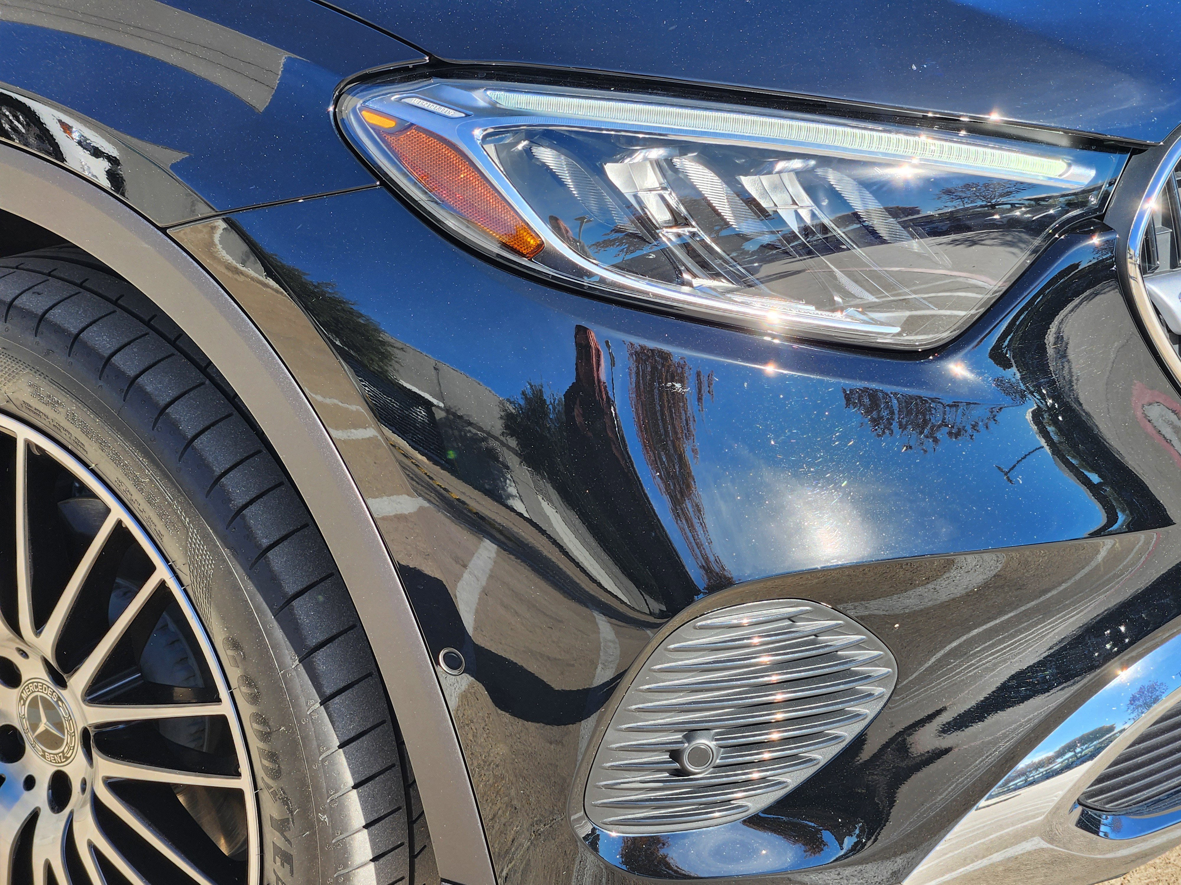 Used 2025 Mercedes-Benz GLC 300 300 image 7