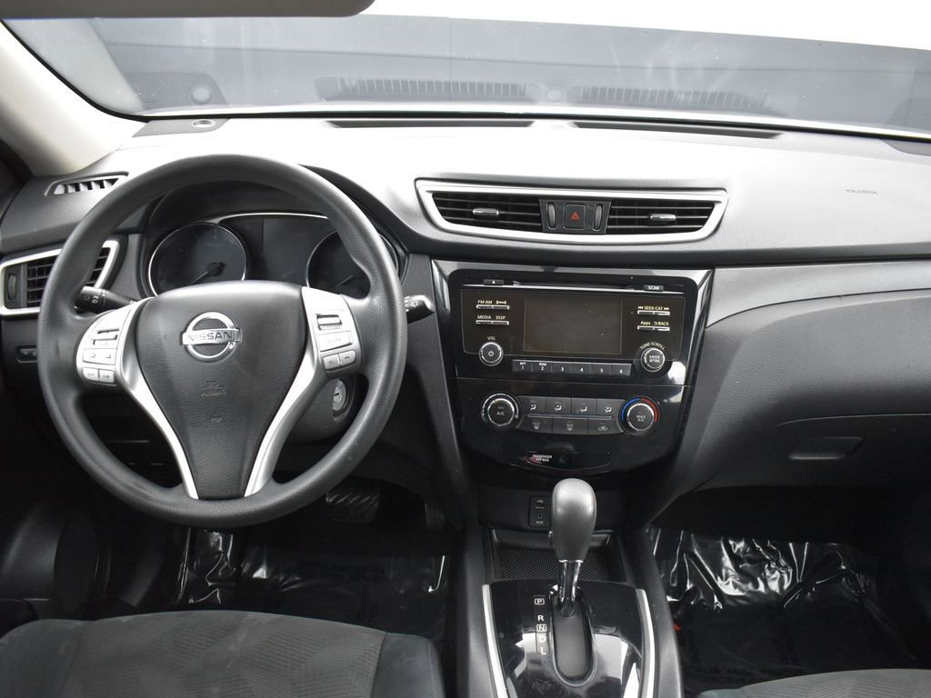Used 2016 Nissan Rogue S image 17