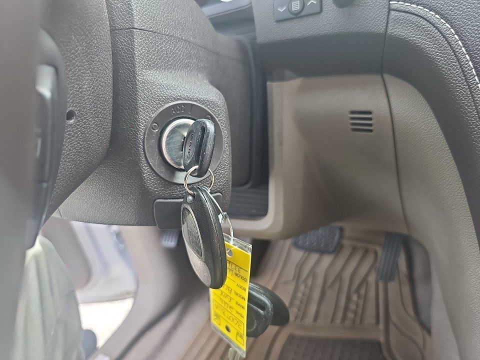 Used 2016 GMC Acadia Denali image 20