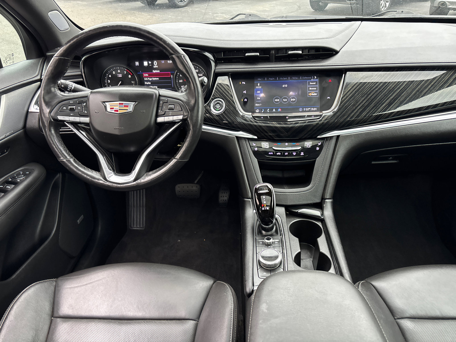 Used 2020 Cadillac XT6 Premium Luxury image 28