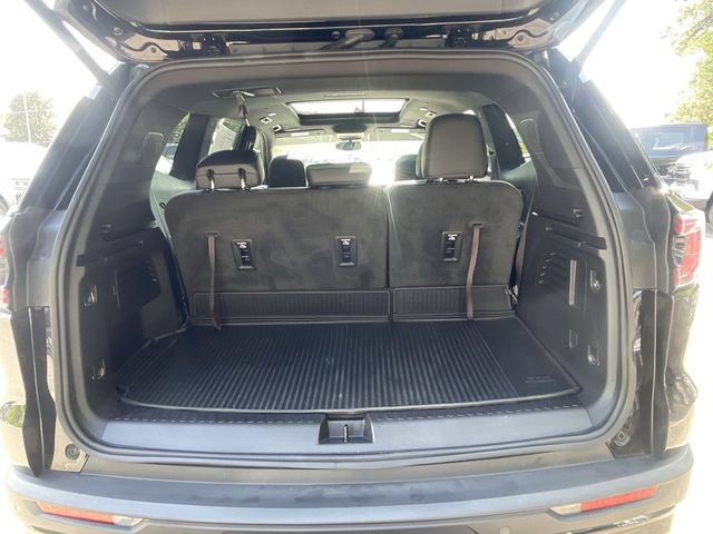 Certified 2024 GMC Acadia AT4 w/ Luxury Package AWD/4WD image 25