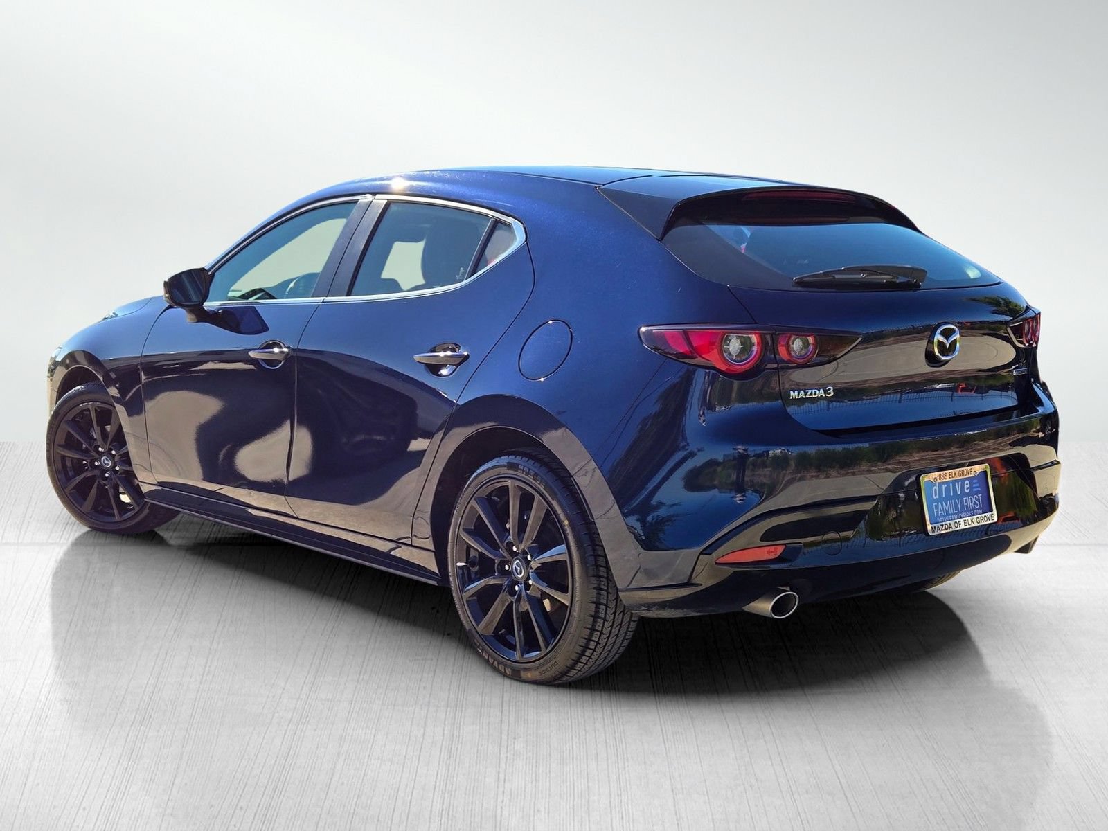 Certified 2025 MAZDA MAZDA3 s Sport FWD image 9