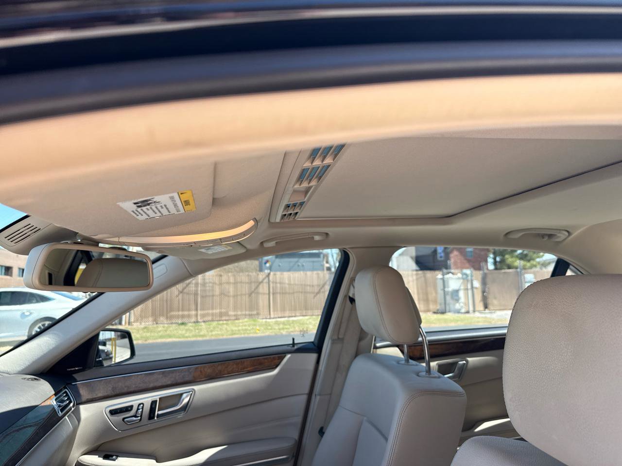 Used 2014 Mercedes-Benz E 250 BlueTEC 4MATIC Sedan image 37