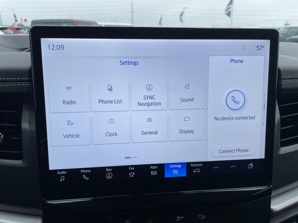 Used 2024 Ford Expedition XLT image 19