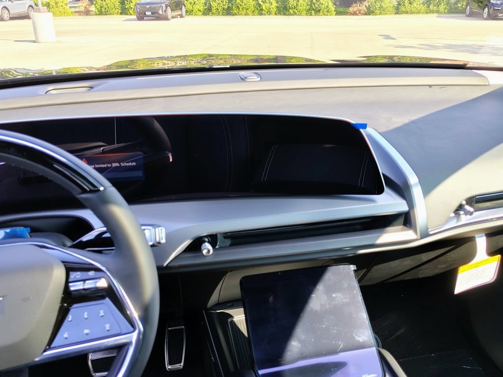 New 2027 Cadillac Vistiq Premium Luxury w/ LPO, Floor Liner Package AWD/4WD image 46