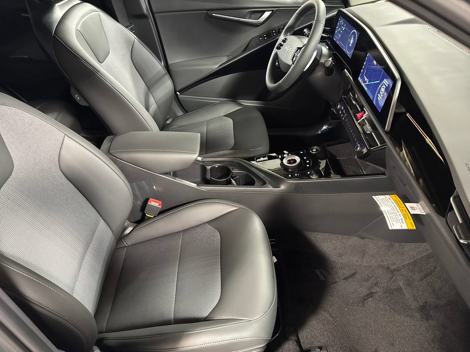 New 2026 Kia Niro Wind w/ Wind Preserve Package FWD image 31
