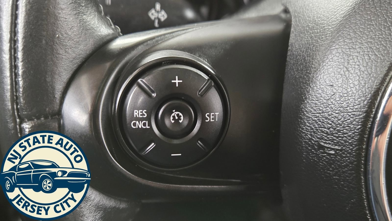 Used 2019 MINI Cooper 2-Door Hardtop FWD image 13
