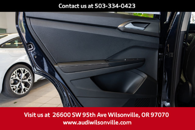 Used 2025 Volkswagen Taos SE AWD/4WD image 24