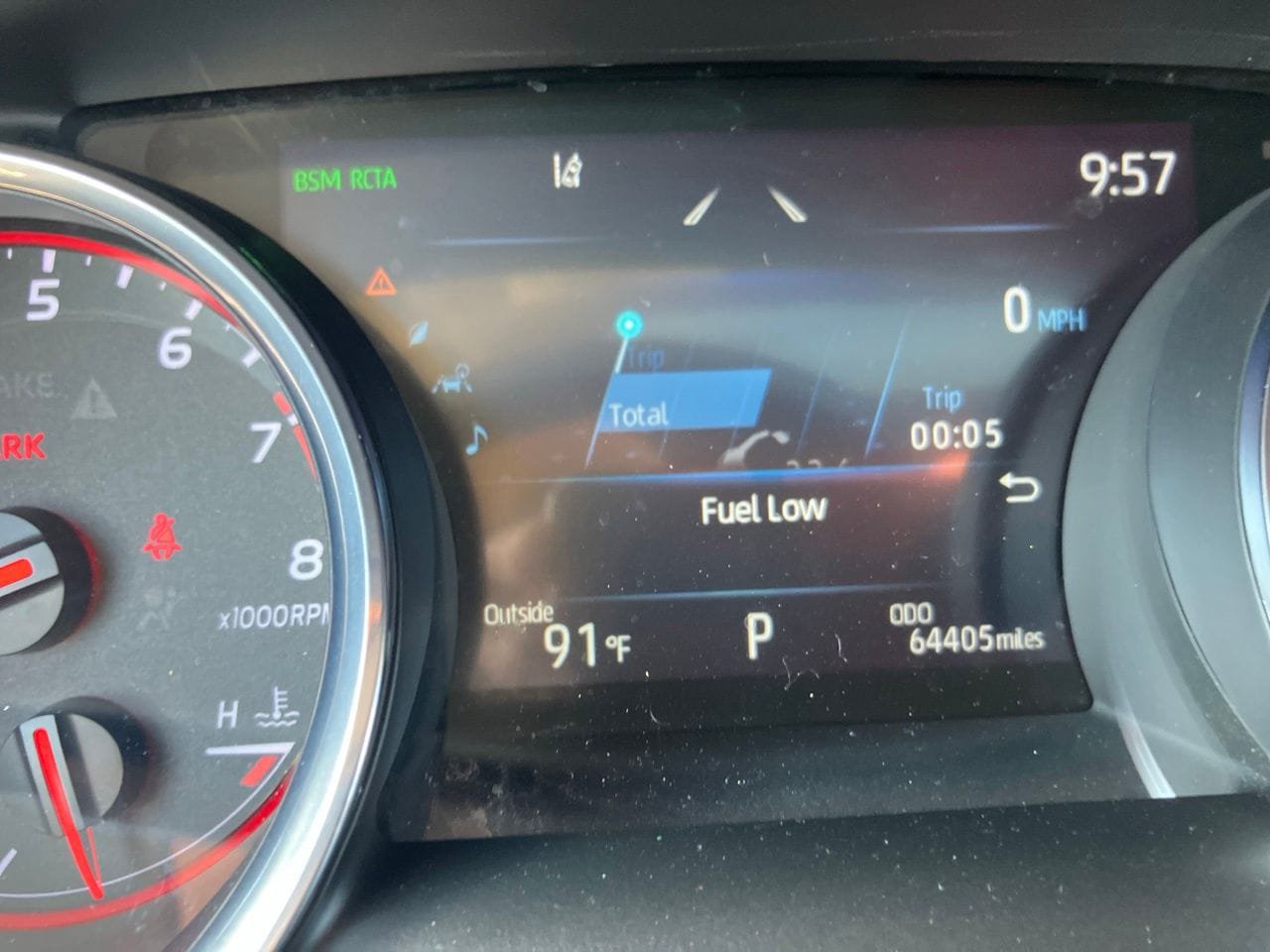 Used 2019 Toyota Camry XSE FWD image 9