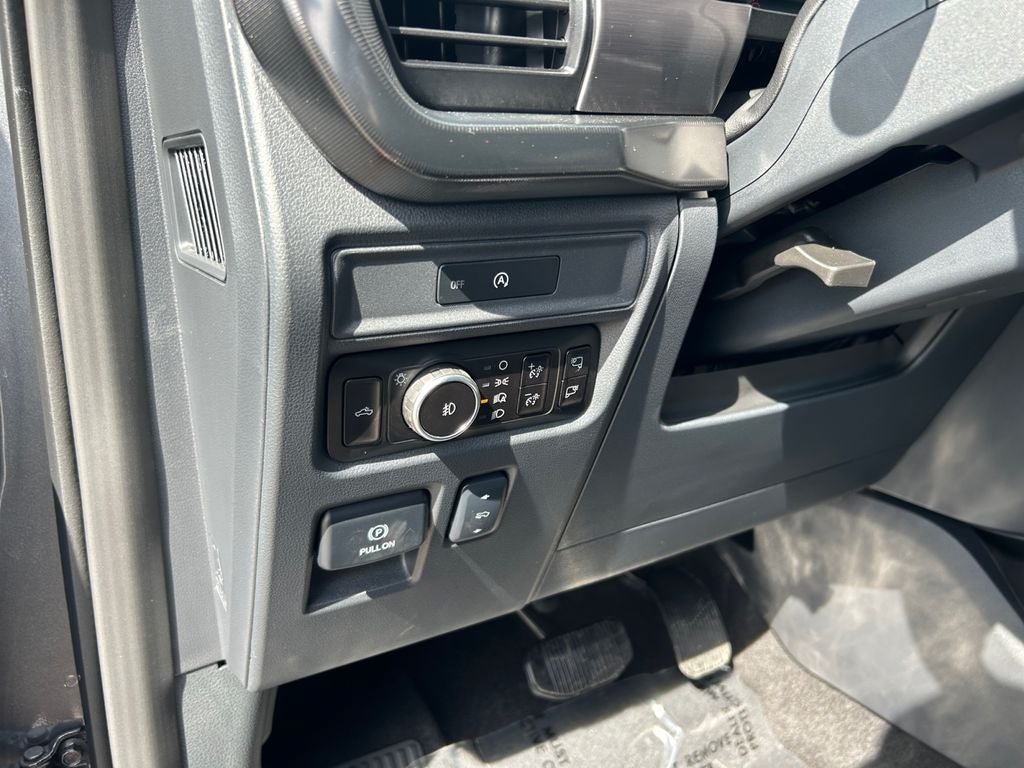 Used 2025 Ford F150 Lariat w/ Bed Utility Package AWD/4WD image 19