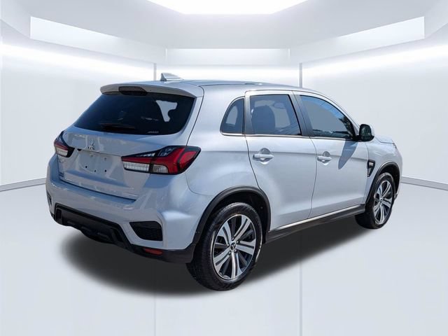 Used 2025 Mitsubishi Outlander Sport ES AWD/4WD image 4