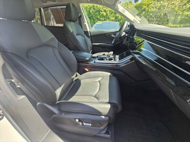 Used 2023 Audi Q8 Prestige w/ Prestige Package AWD/4WD image 10