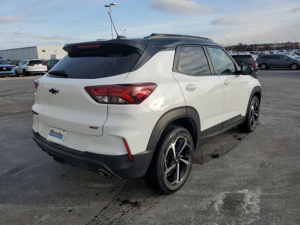 Used 2023 Chevrolet TrailBlazer RS w/ Sun and Liftgate Package image 7