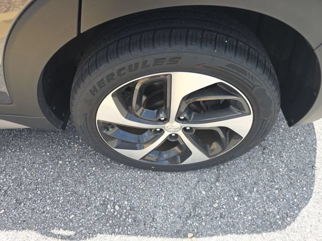 Used 2018 Hyundai Tucson Sport w/ Cargo Package FWD image 28