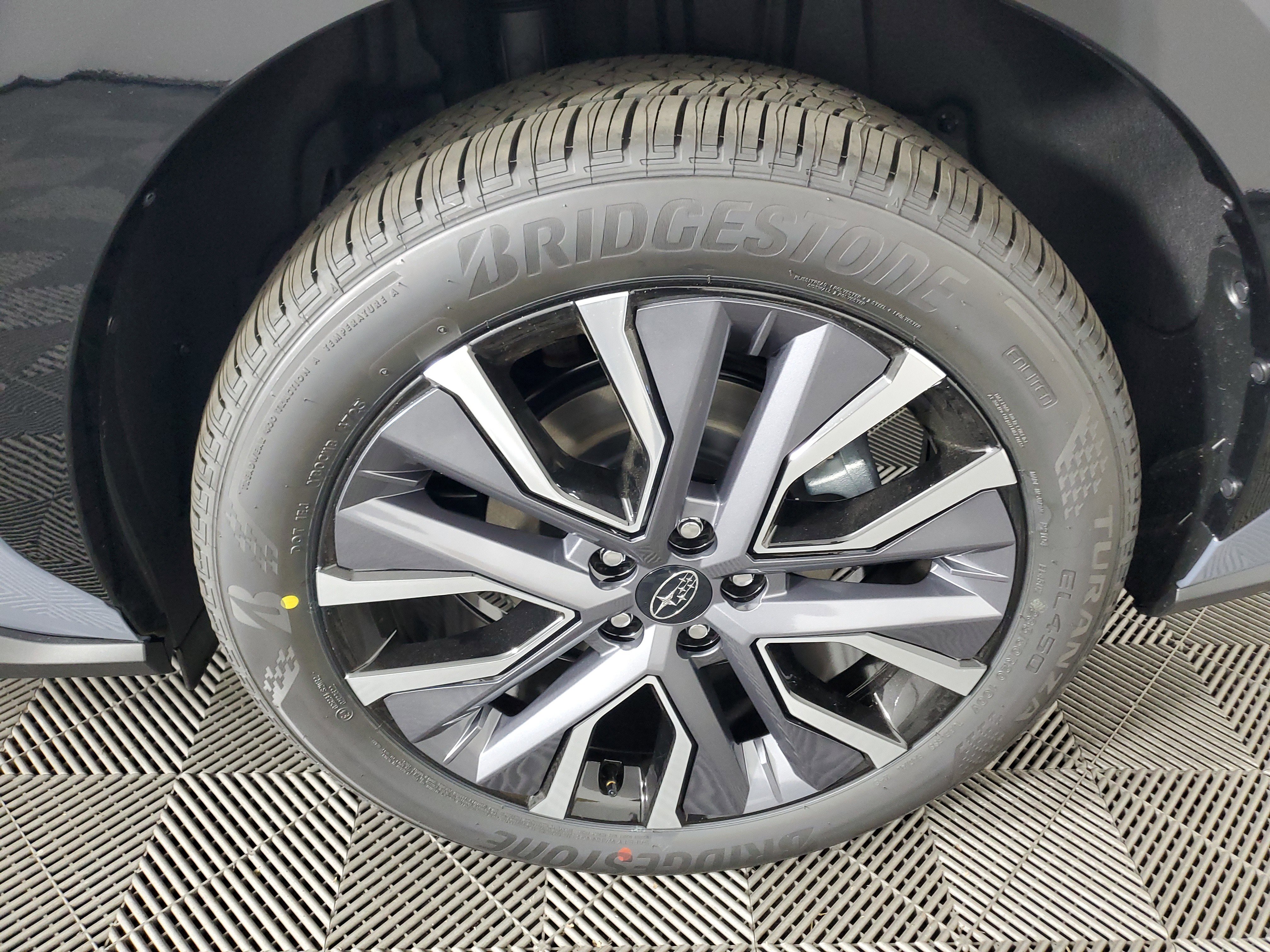 New 2026 Subaru Solterra Limited image 29