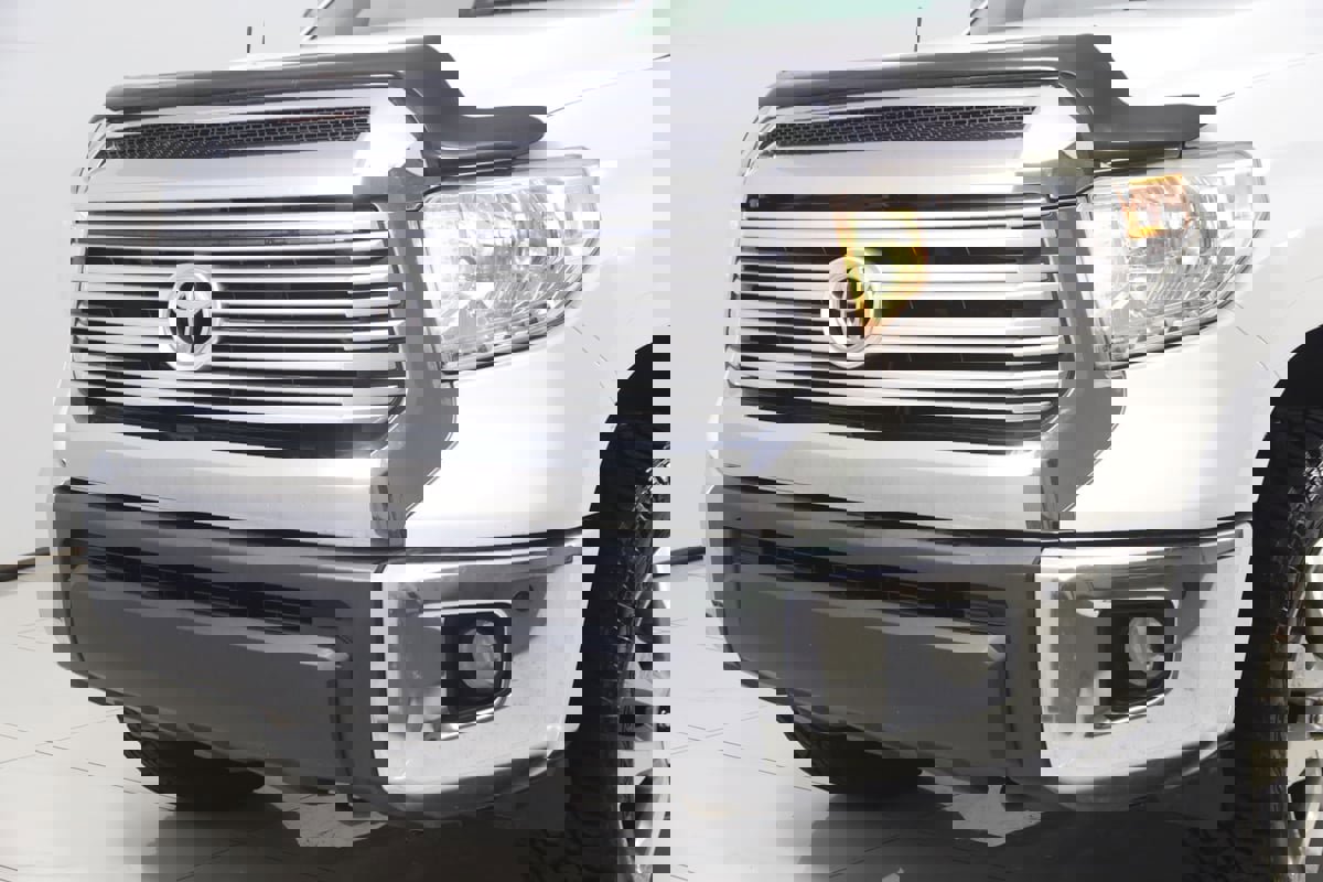 Used 2014 Toyota Tundra Limited w/ Limited Premium Package image 49